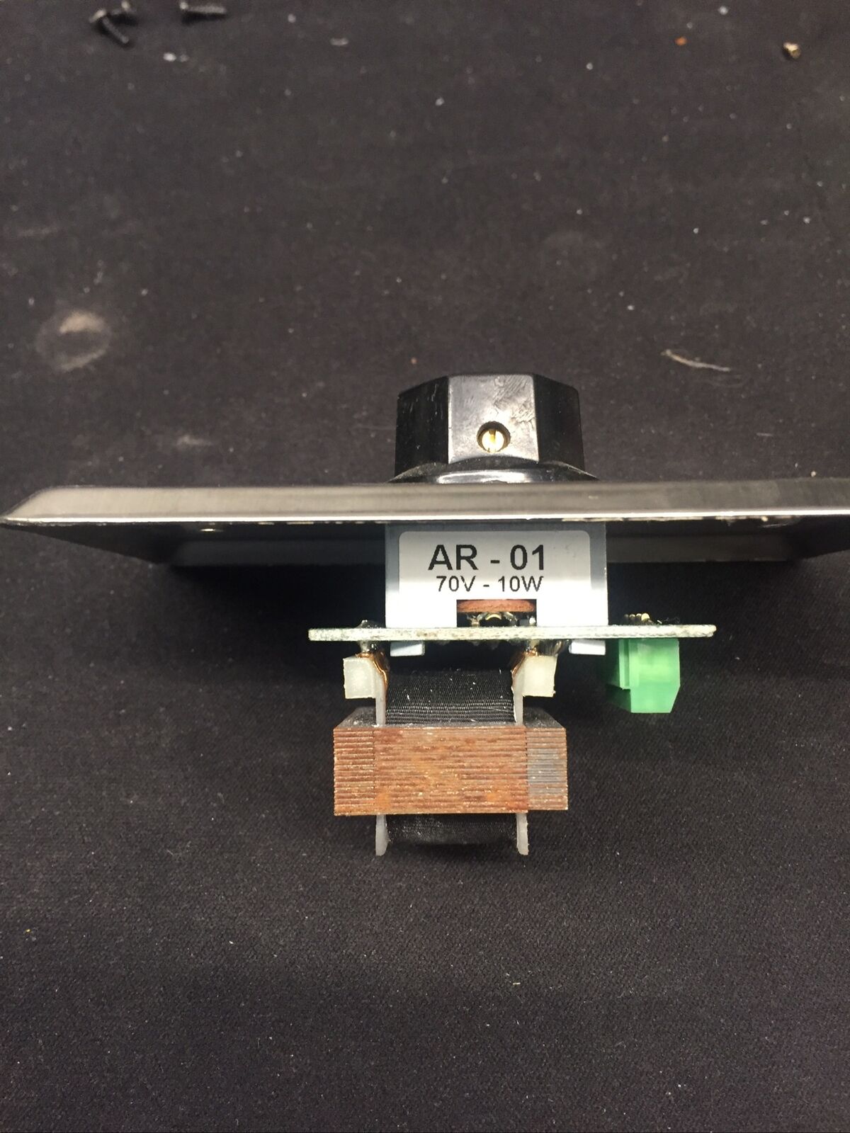 AR-01 In Wall Speaker Control