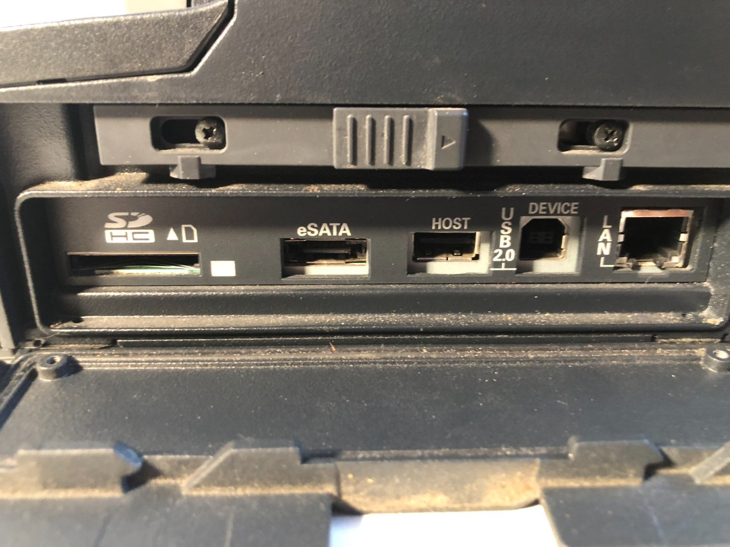 Panasonic AJ-HPM110 P2HD Portable Memory Card Recorder