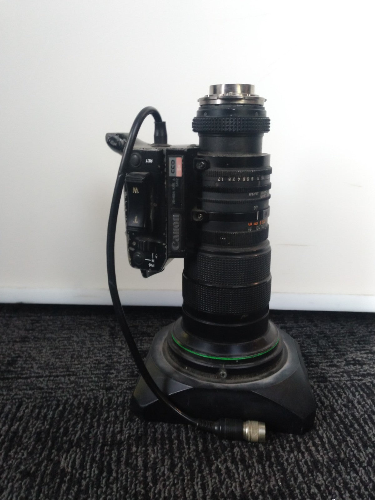 Canon J8x6B4 KRS A SX12 Broadcast Wide Lens (servo zoom)