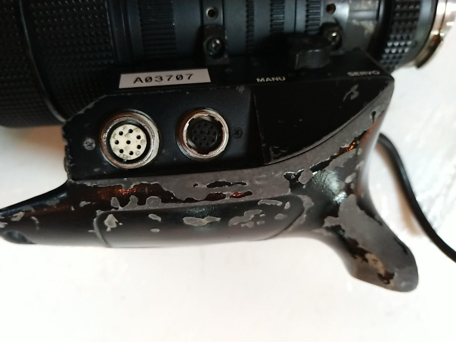 Canon j8x6 B4 IRS sx12 broadcast wide angle. Zoom TV 6–48 mm, ouverture 1:1.7). 