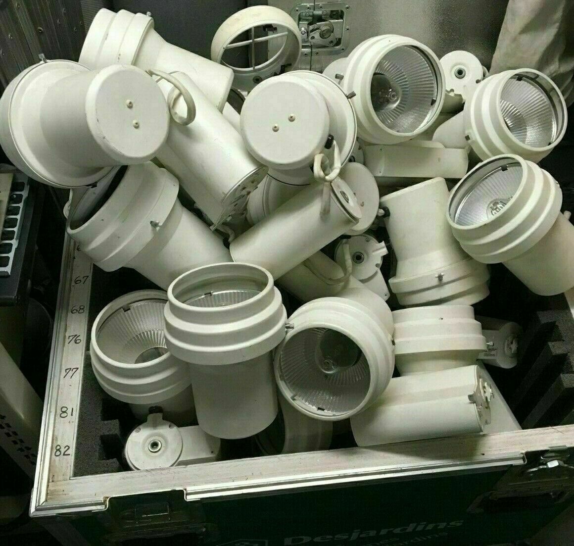 LOT:50   PHILIPS LIGHTOLIER HID 100W 3K WASH WITH 8389EWH