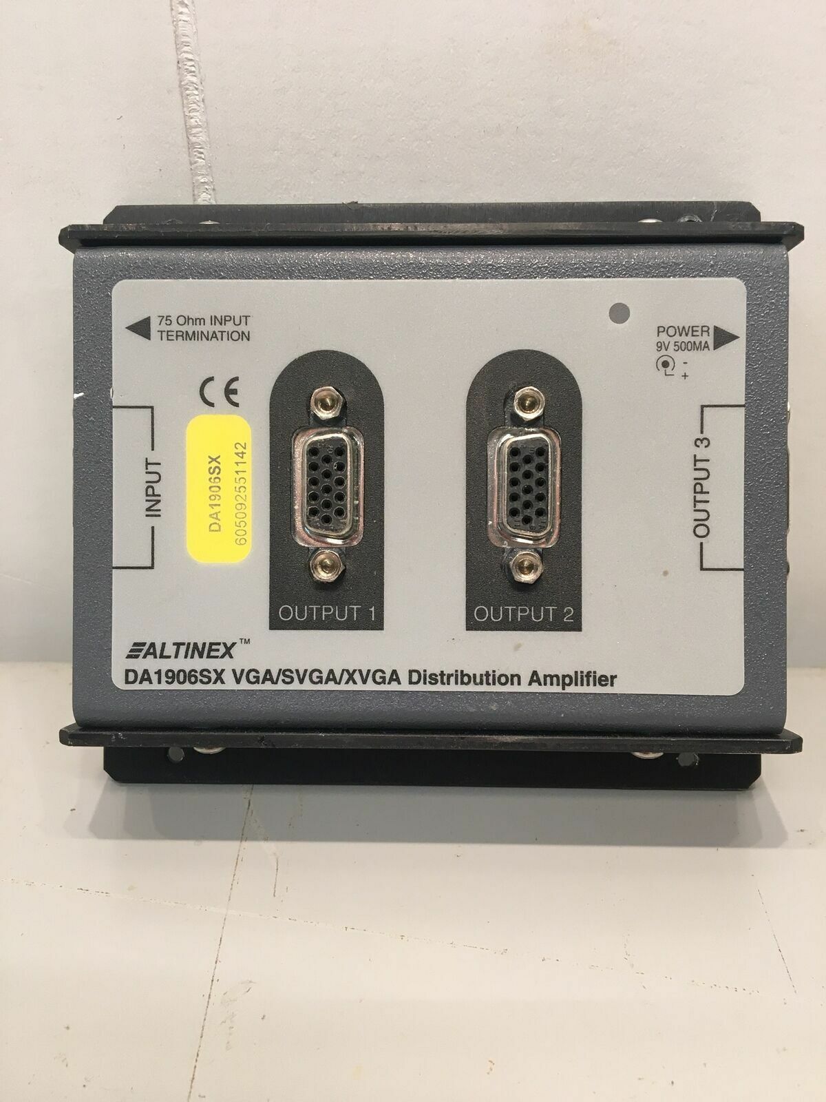 ALTINEX VGA / SVGA / XVGA Distribution Amplifier 1 Input 3 Output Model DA1906SX