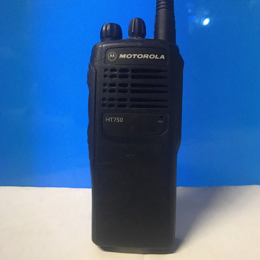 Motorola HT750 Two Way Radio *New Battery AAH25KDC9AA3AN